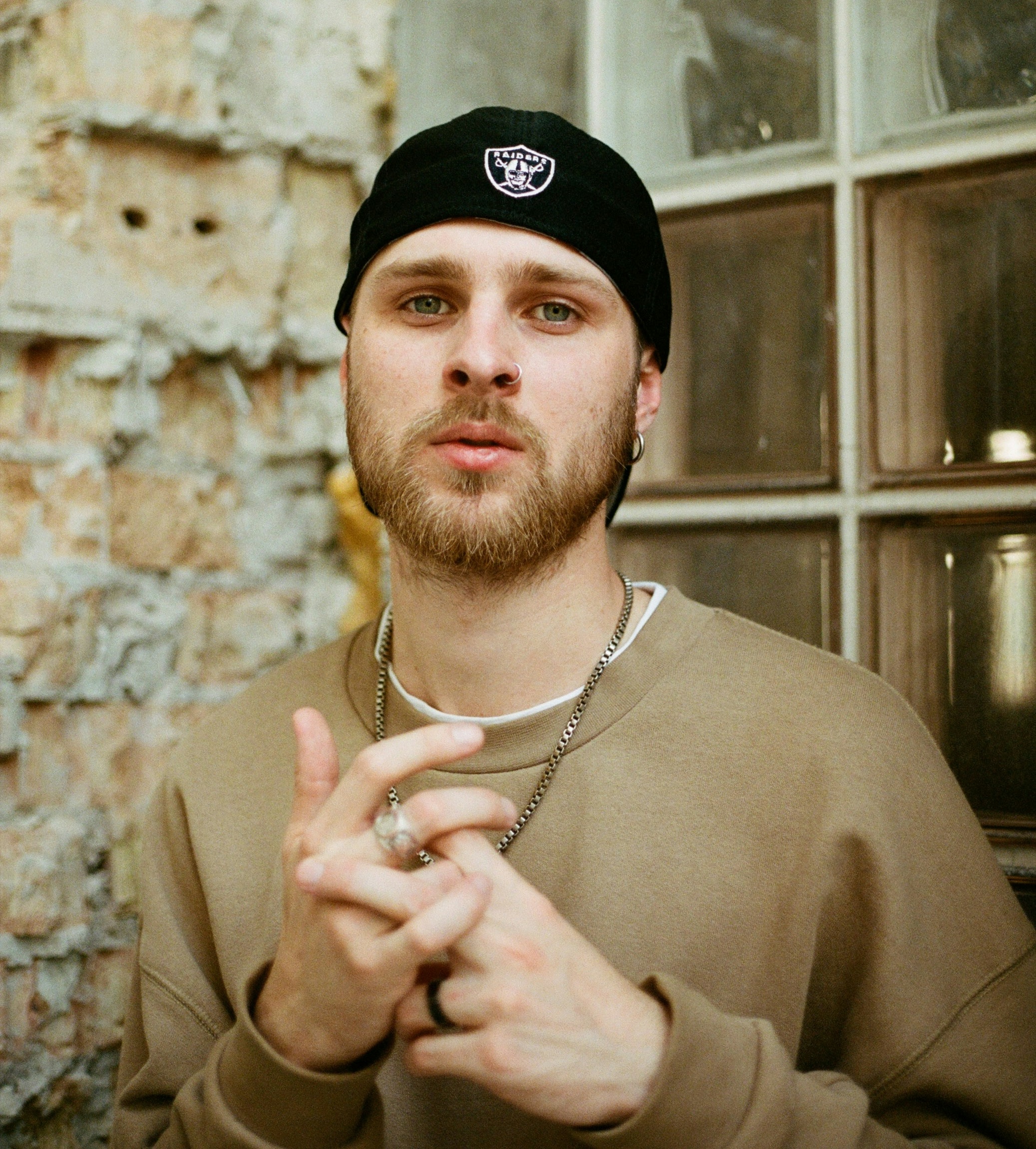 Studio de notre perceur à Lyon, accueillant et professionnel.